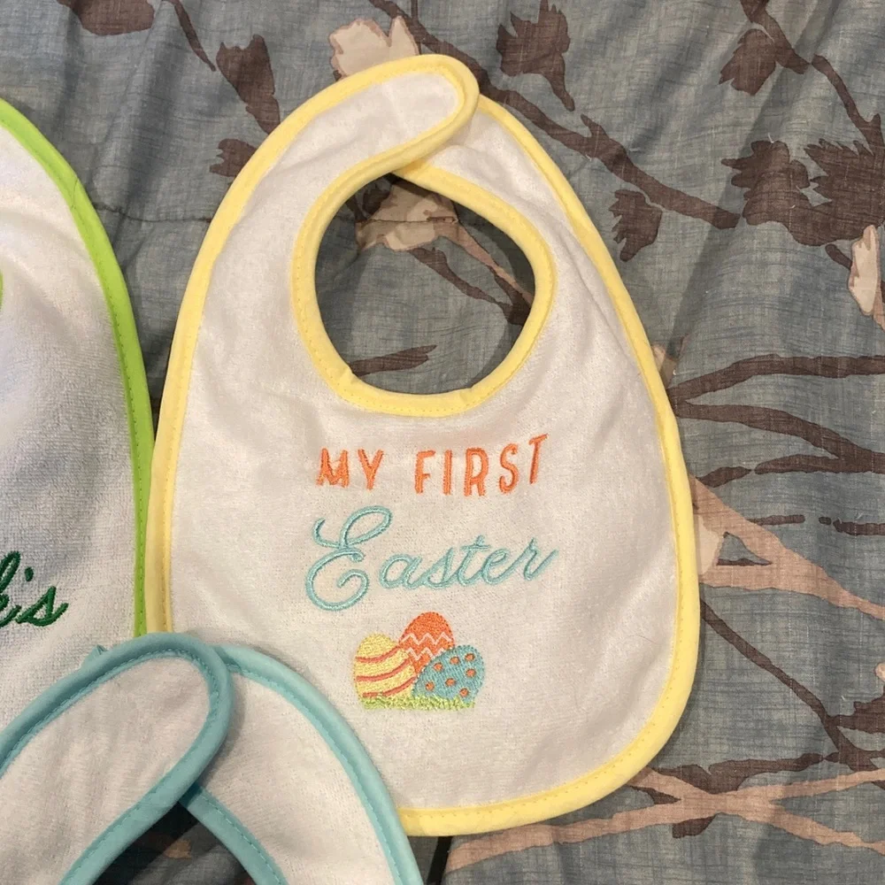 NWOT baby first holiday bibs (5)